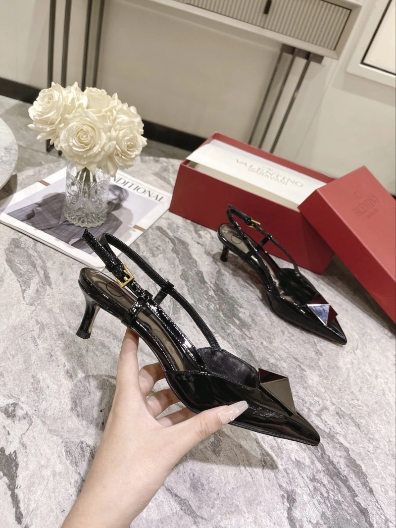 Trendsetting Vxlxntino Sandals 231880