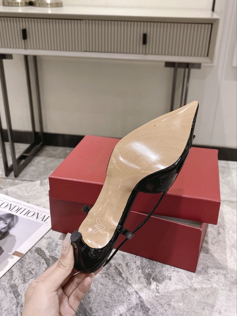 Trendsetting Vxlxntino Sandals 231880