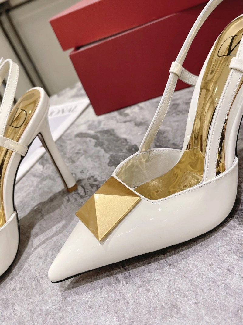 Trendy Vxlxntino Sandals 231889