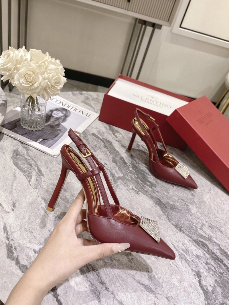 ModernLook Vxlxntino Sandals 231872