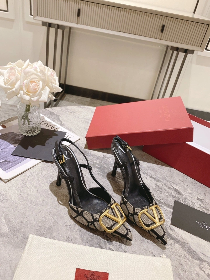 GoAnywhere Vxlxntino Sandals 231935