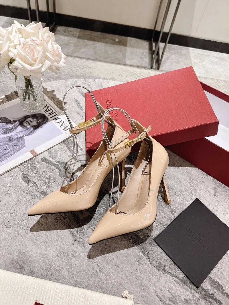Trendy Vxlxntino High Heels 232037