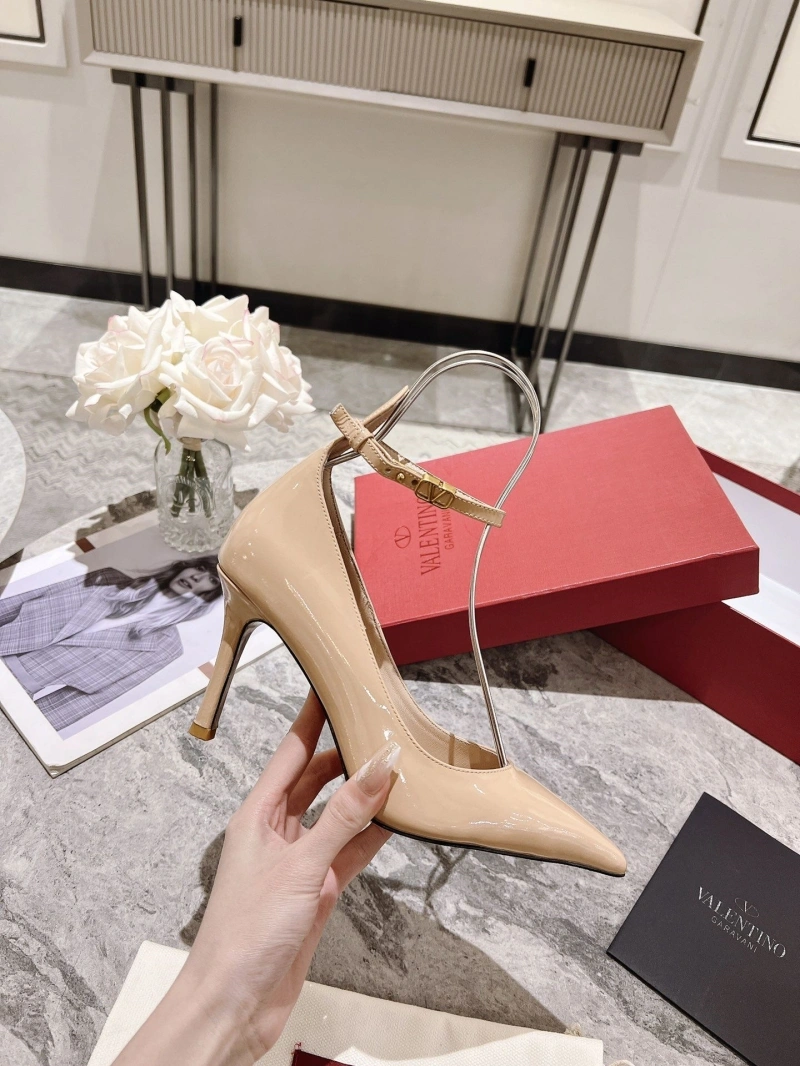 Trendy Vxlxntino High Heels 232037