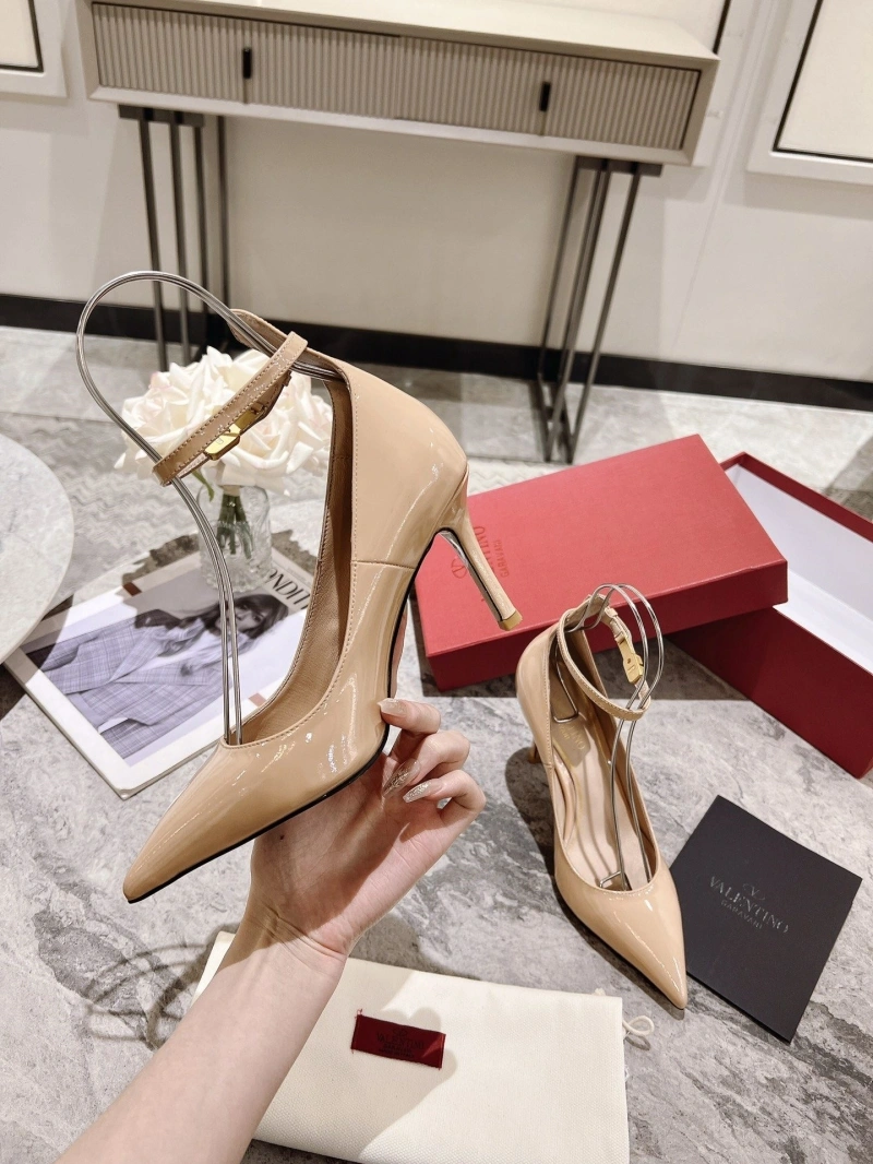 Trendy Vxlxntino High Heels 232037