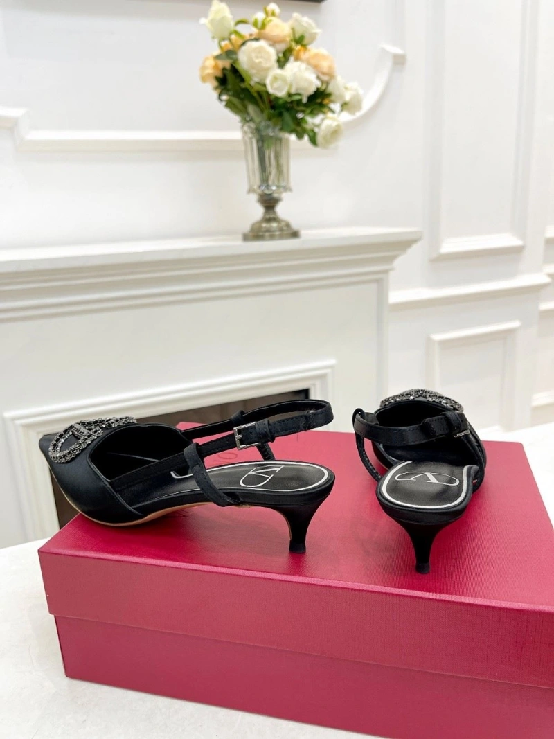 Elegant Vxlxntino Sandals 231846