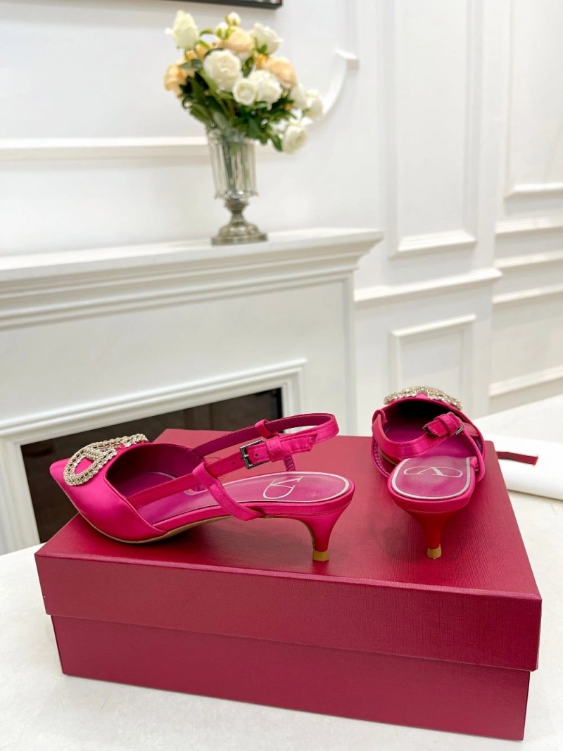 Soft Vxlxntino Sandals 231843