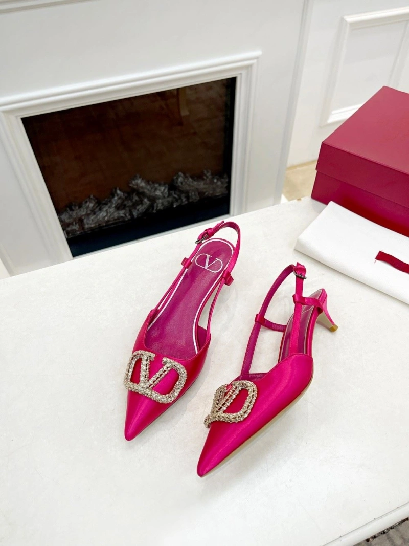 Soft Vxlxntino Sandals 231843