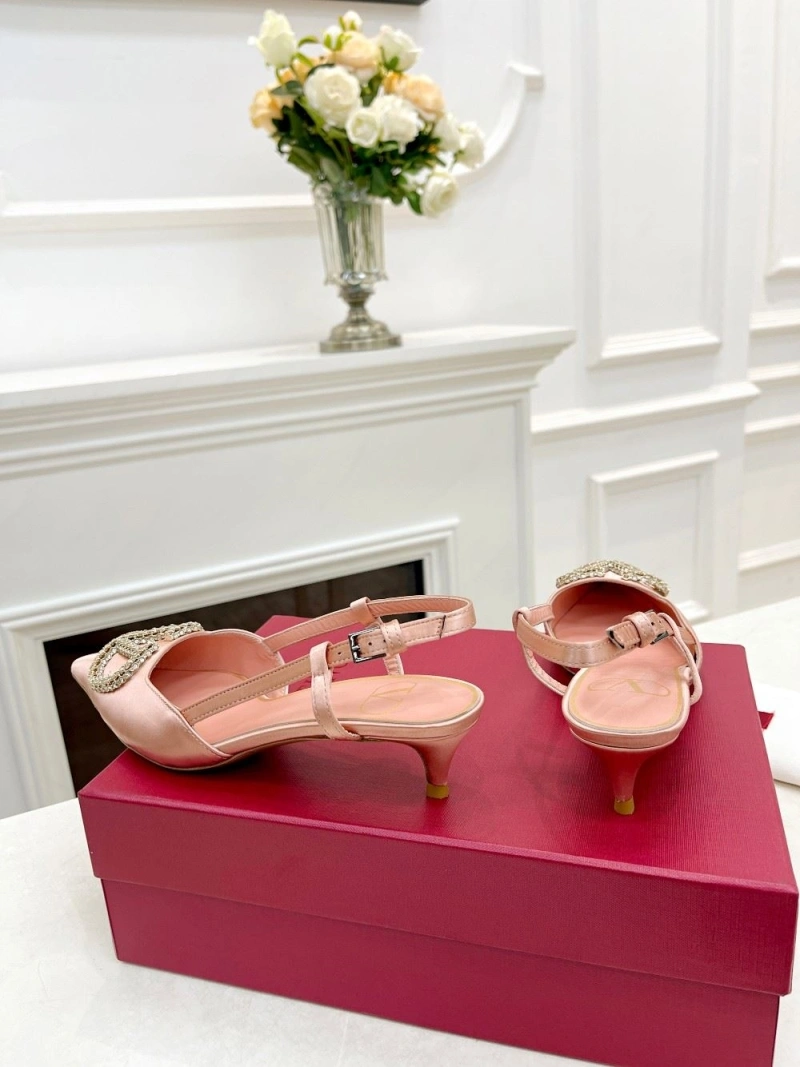 Sleek Vxlxntino Sandals 231842
