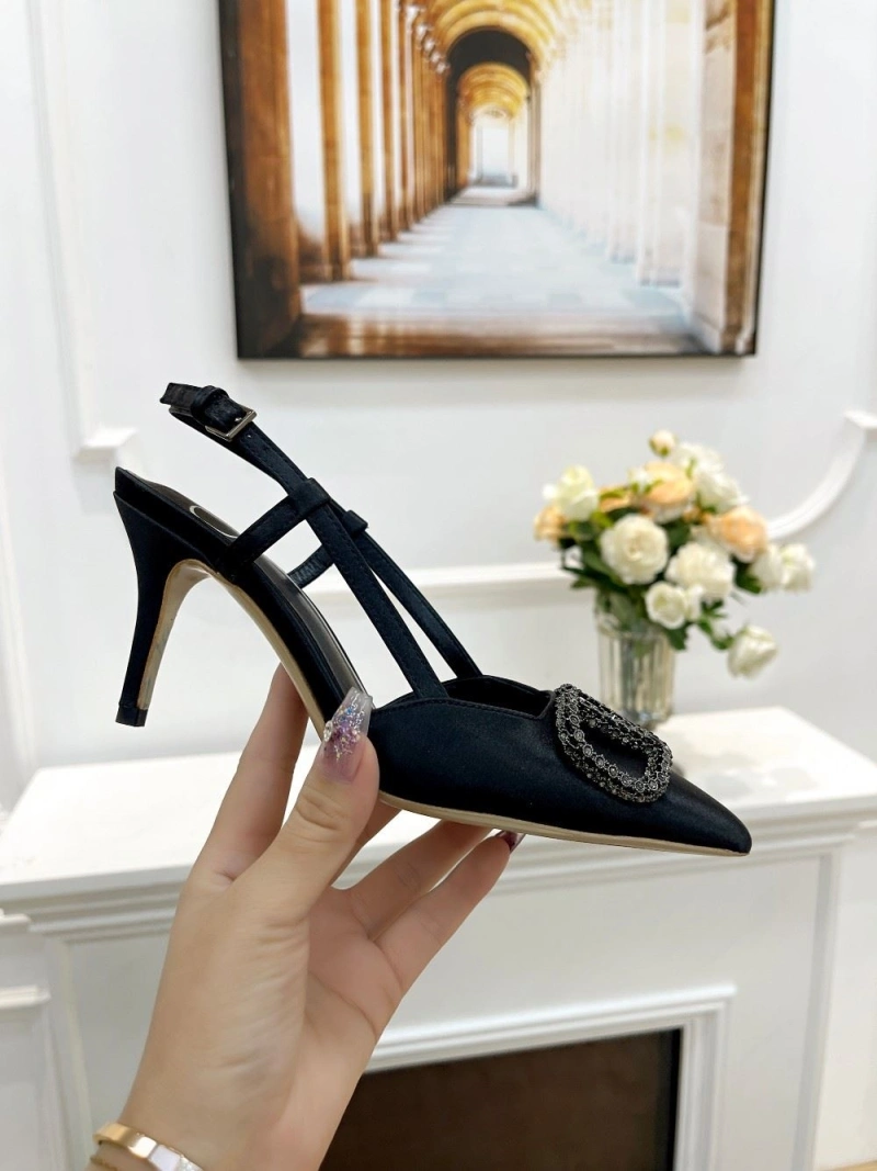 WellDesigned Vxlxntino Sandals 231831