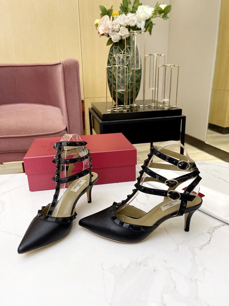UrbanStyle Vxlxntino Sandals 231816
