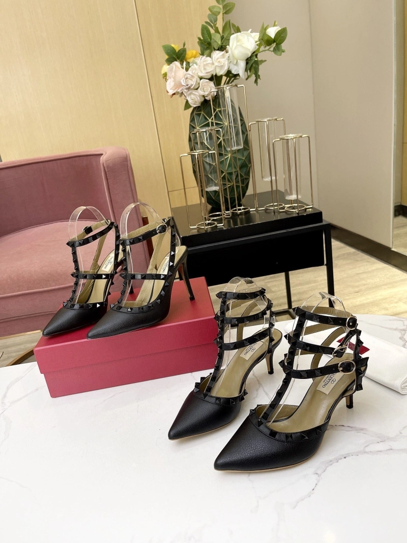 UrbanStyle Vxlxntino Sandals 231816