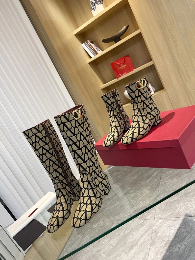 Timeless Vxlxntino Boots 232607