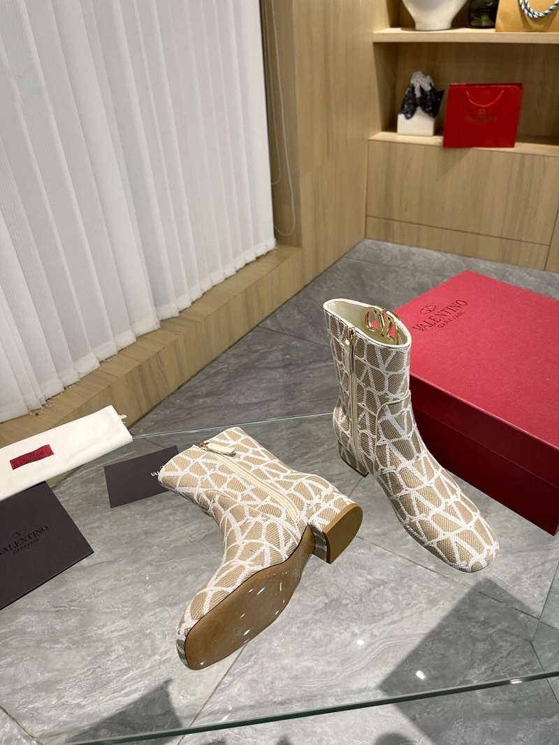Modern Vxlxntino Boots 232578