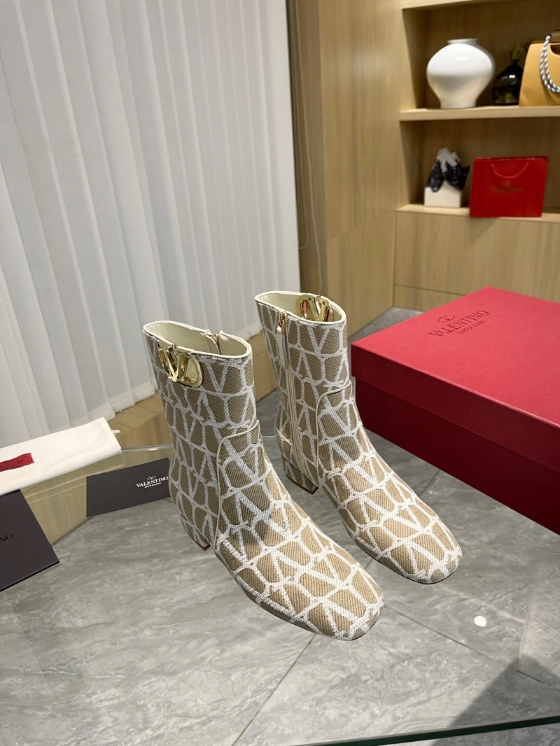 Modern Vxlxntino Boots 232578