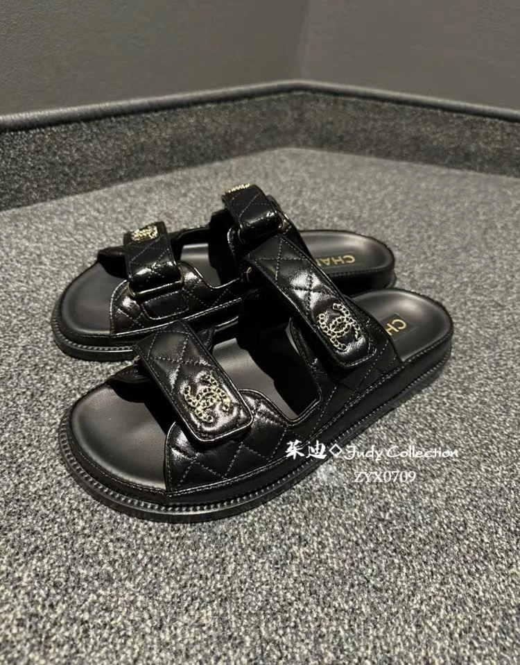 Comfortable Chxnxl Sandals 130824