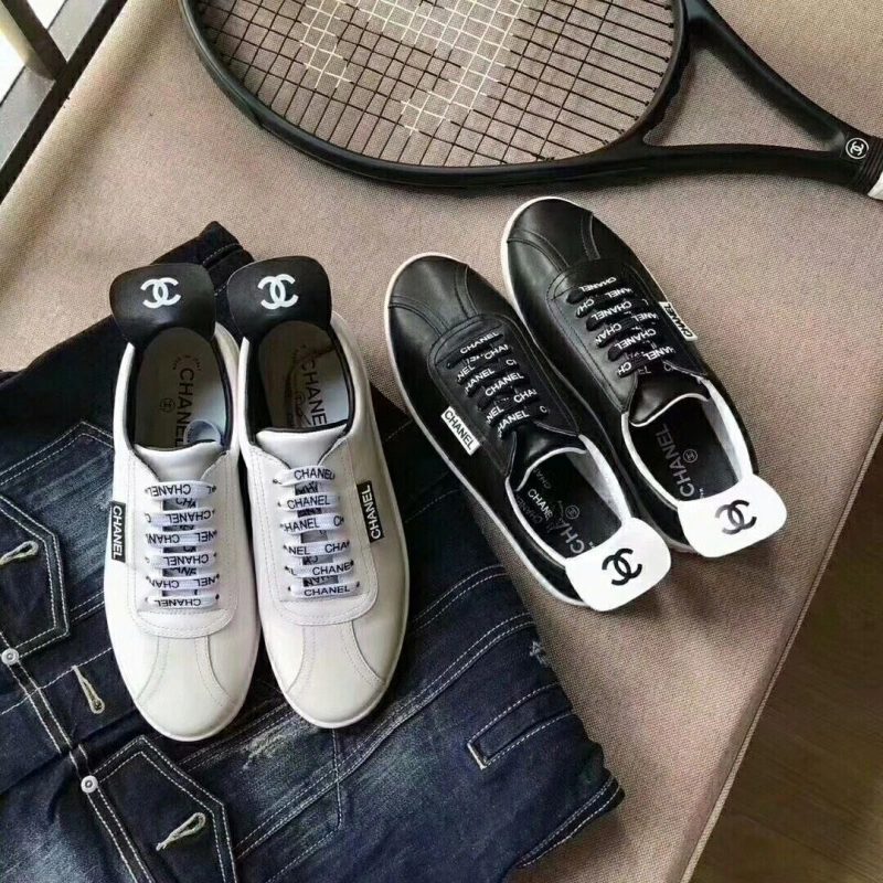 Versatile Chxnxl Sneakers 132028