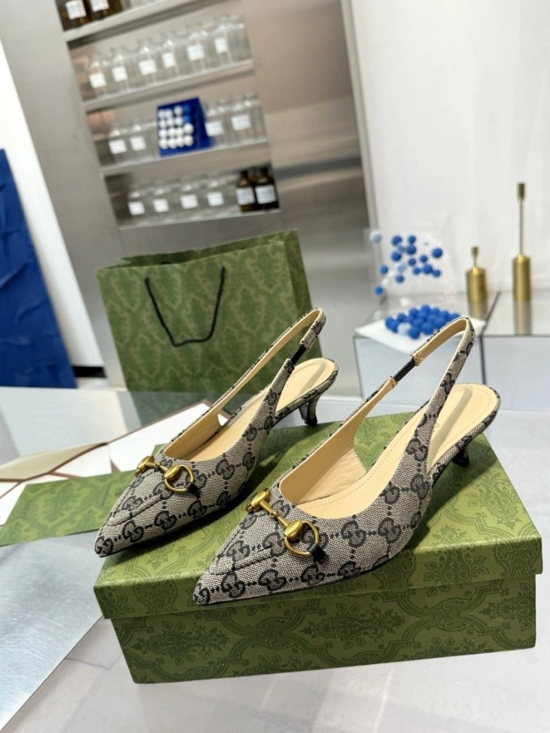 Gxccx Sandals Cozy 164800