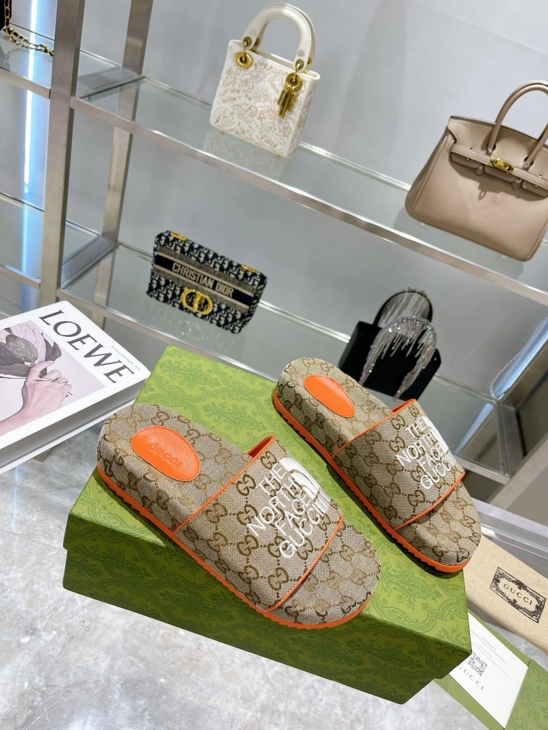 Elegant Gxccx Slippers 164360