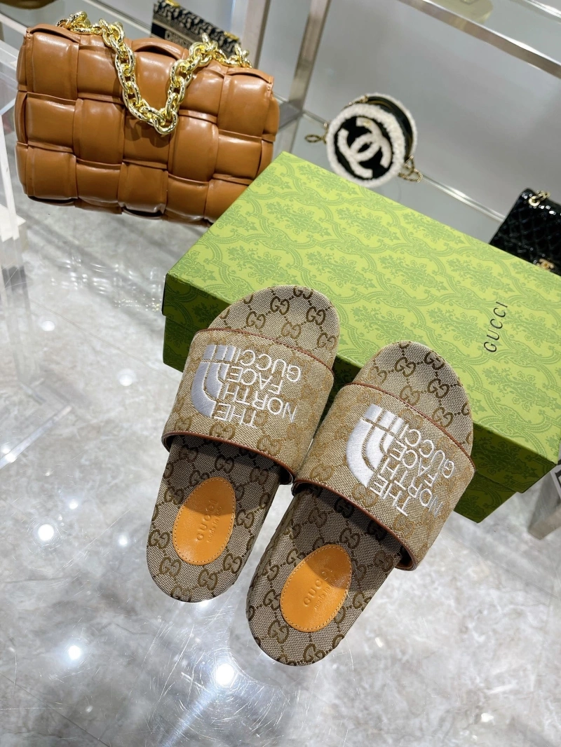 Sleek Gxccx Slippers 164353
