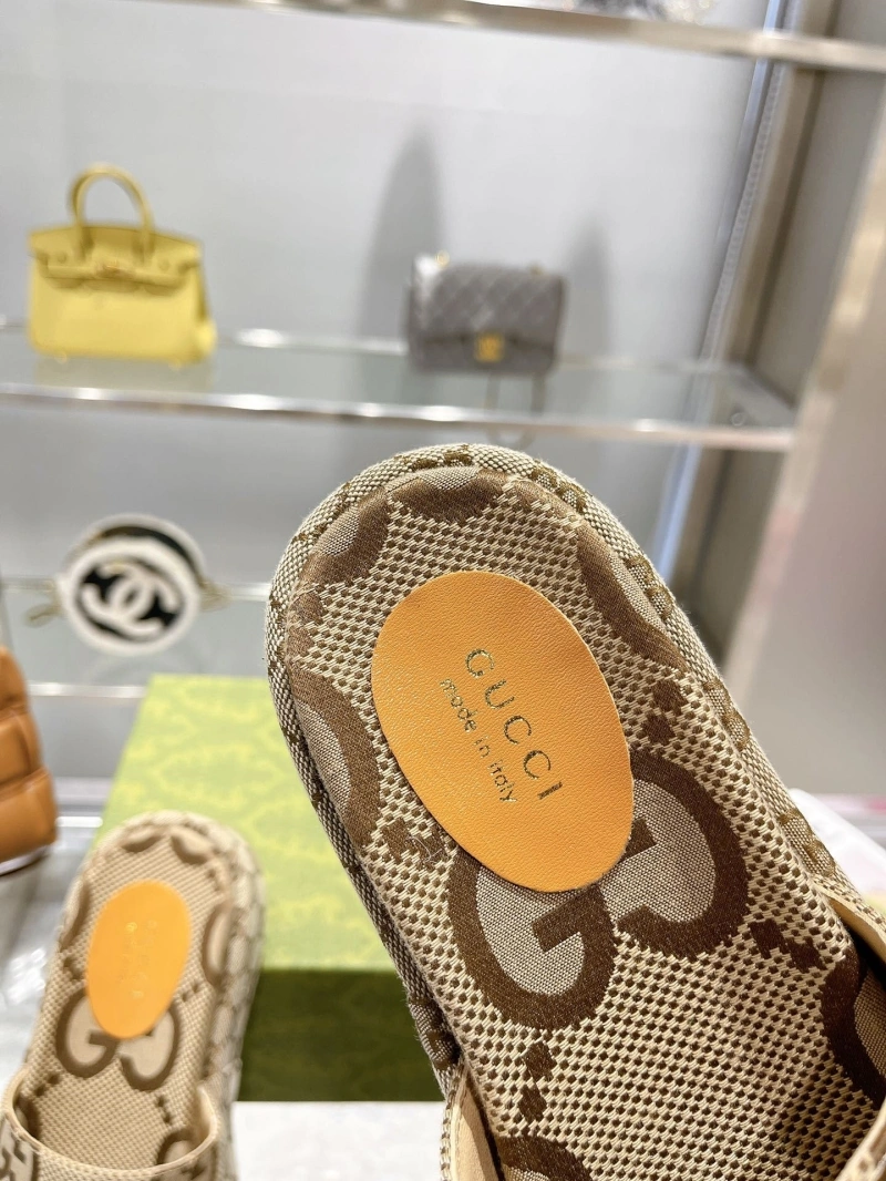 Versatile Gxccx Slippers 164342