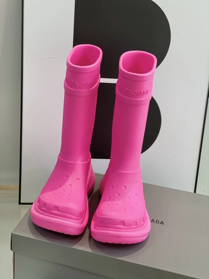 Compact Bxlxnciaga Boots 110341