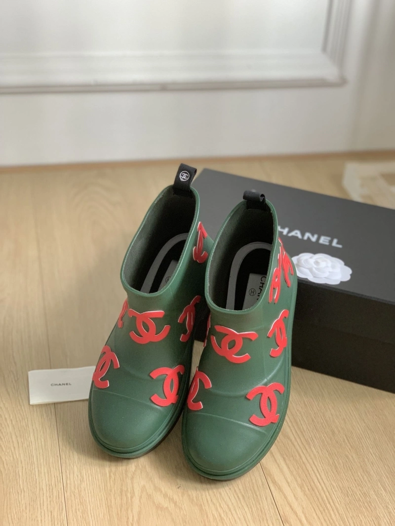 Versatile Chxnxl Boots 131872