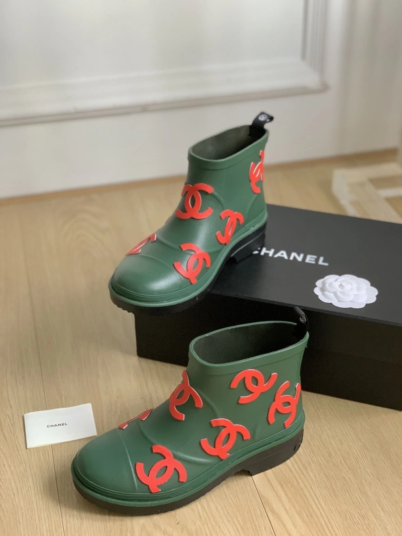 Versatile Chxnxl Boots 131872
