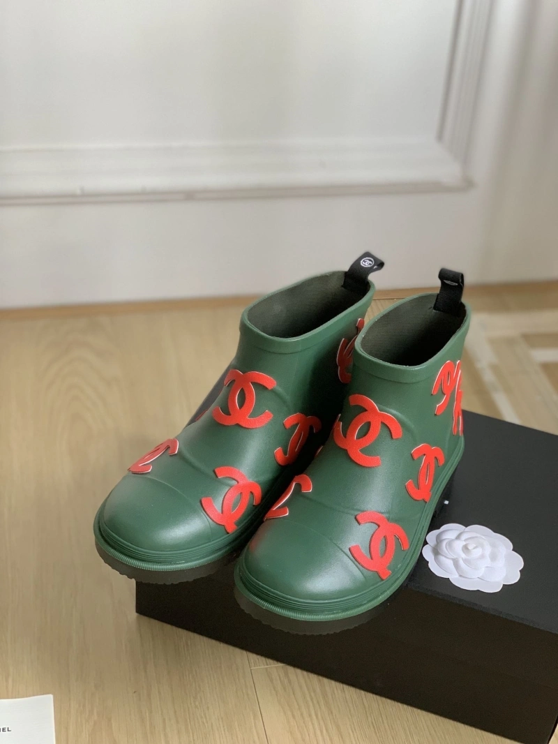 Versatile Chxnxl Boots 131872