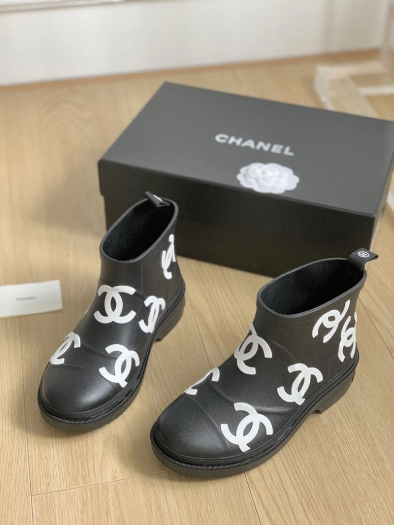 Refined Chxnxl Boots 131876