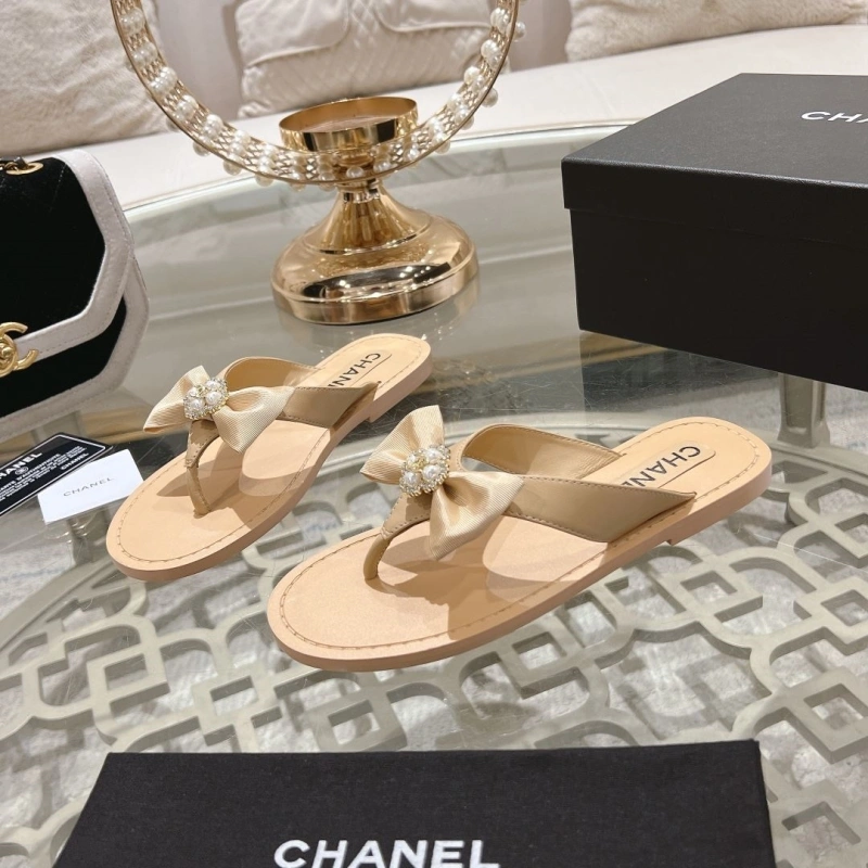 Resilient Chxnxl Slippers 130339