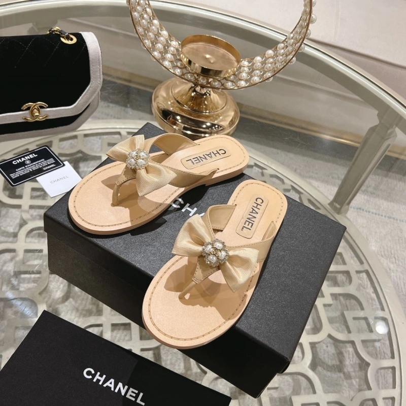 Resilient Chxnxl Slippers 130339