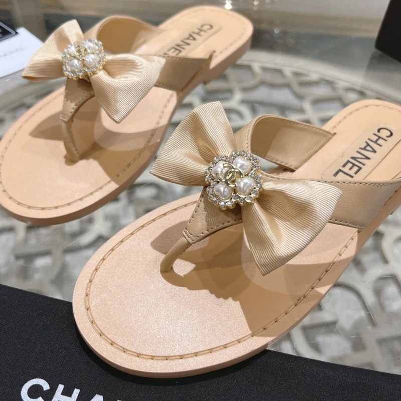 Resilient Chxnxl Slippers 130339