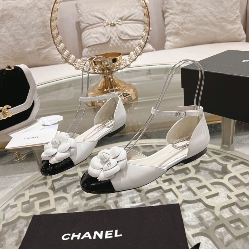 Sleek Chxnxl Sandals 130816