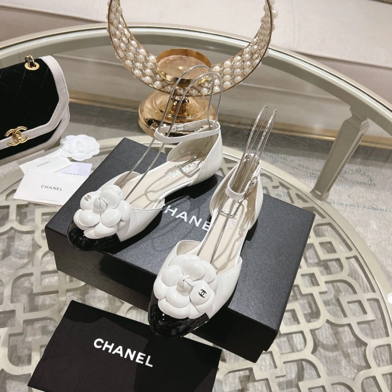 Sleek Chxnxl Sandals 130816