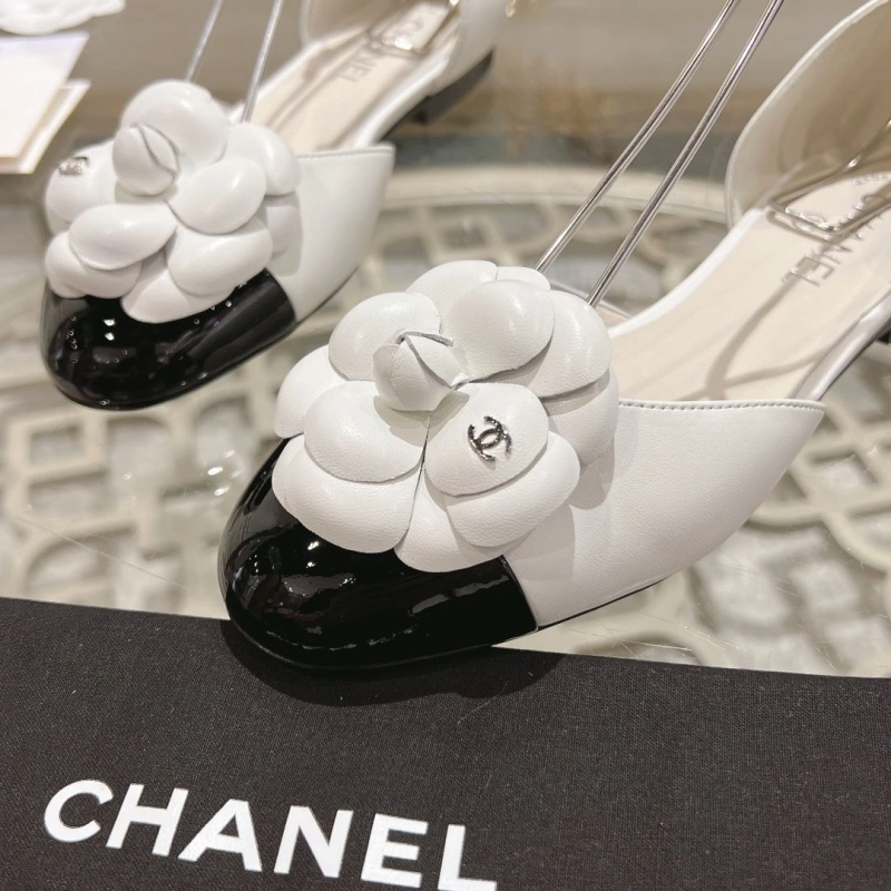Sleek Chxnxl Sandals 130816