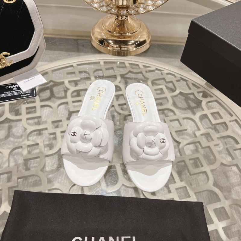 Compact Chxnxl Slippers 132286