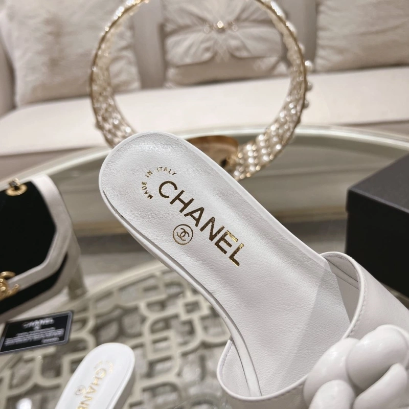 Compact Chxnxl Slippers 132286