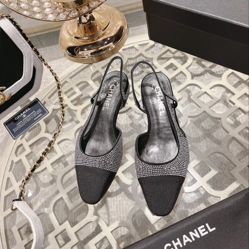 Trendsetting Chxnxl Sandals 130792