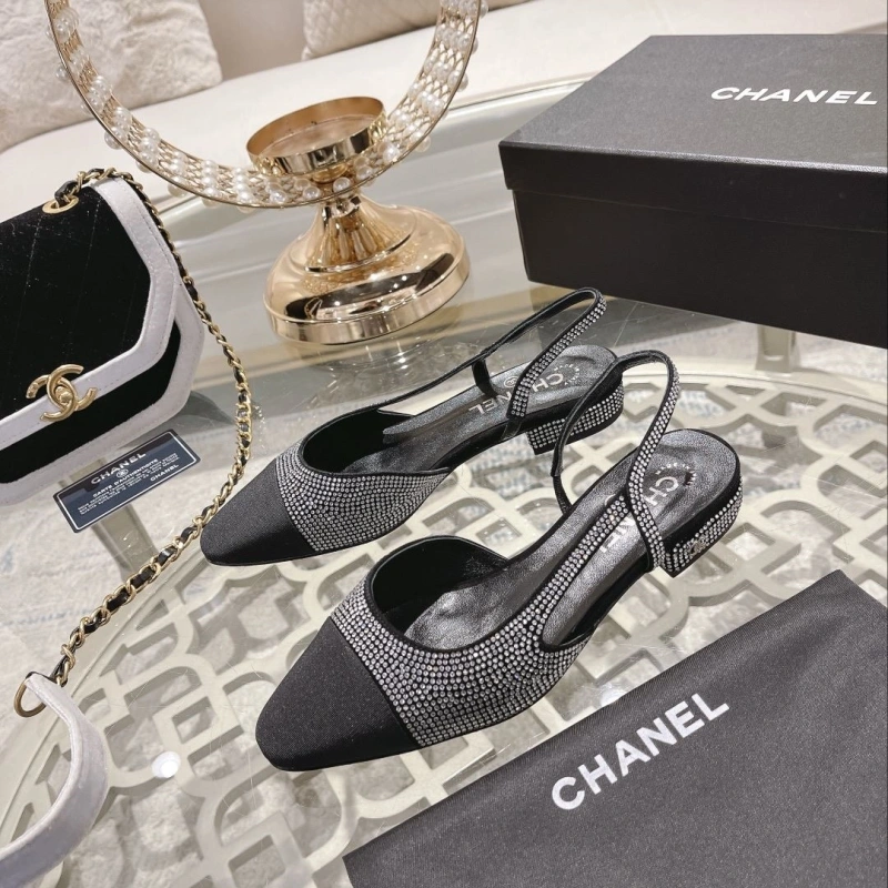 Trendsetting Chxnxl Sandals 130792