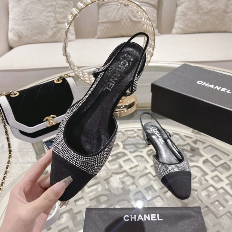Trendsetting Chxnxl Sandals 130792
