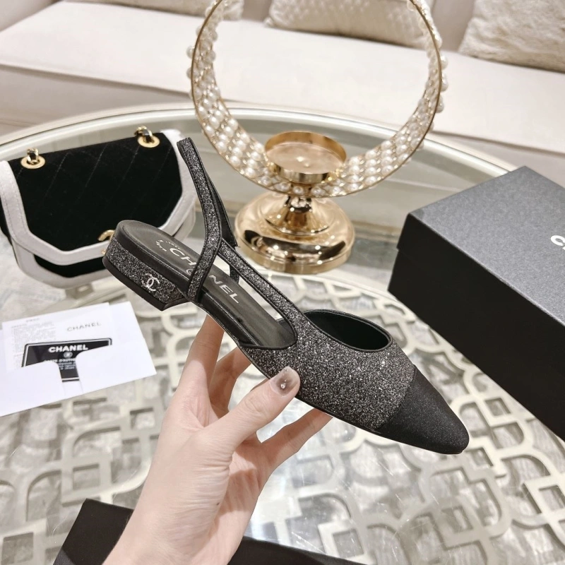 Minimalist Chxnxl Sandals 130775