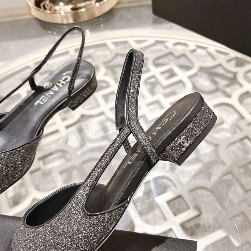 Minimalist Chxnxl Sandals 130775