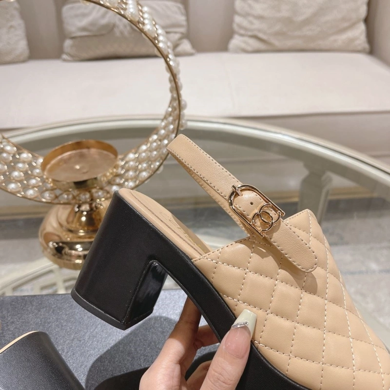 Classic Chxnxl Sandals 130783