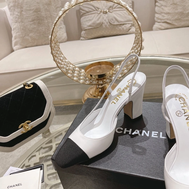 Refined Chxnxl Sandals 130771
