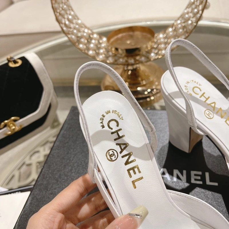 Refined Chxnxl Sandals 130771