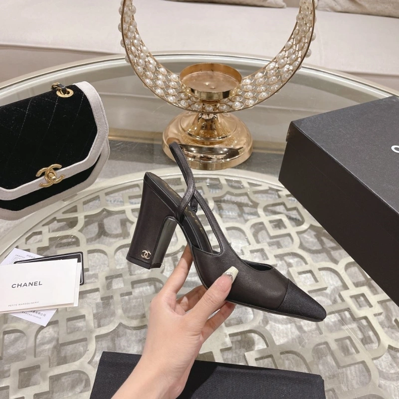 Sophisticated Chxnxl Sandals 130776