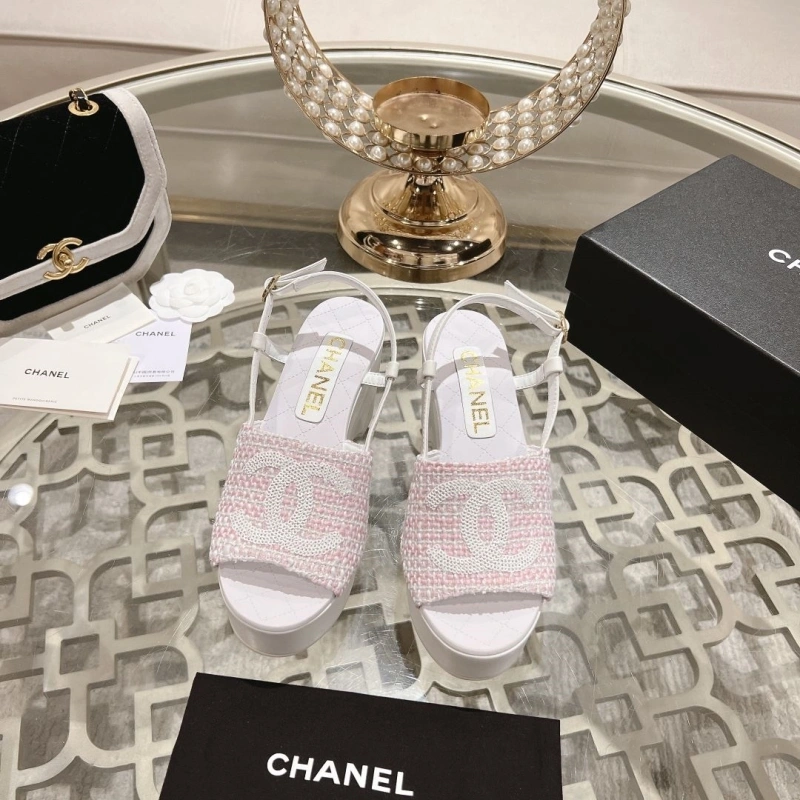 Versatile Chxnxl Sandals 130773