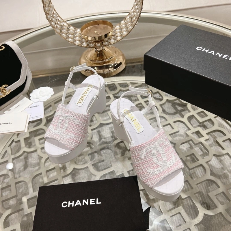 Versatile Chxnxl Sandals 130773