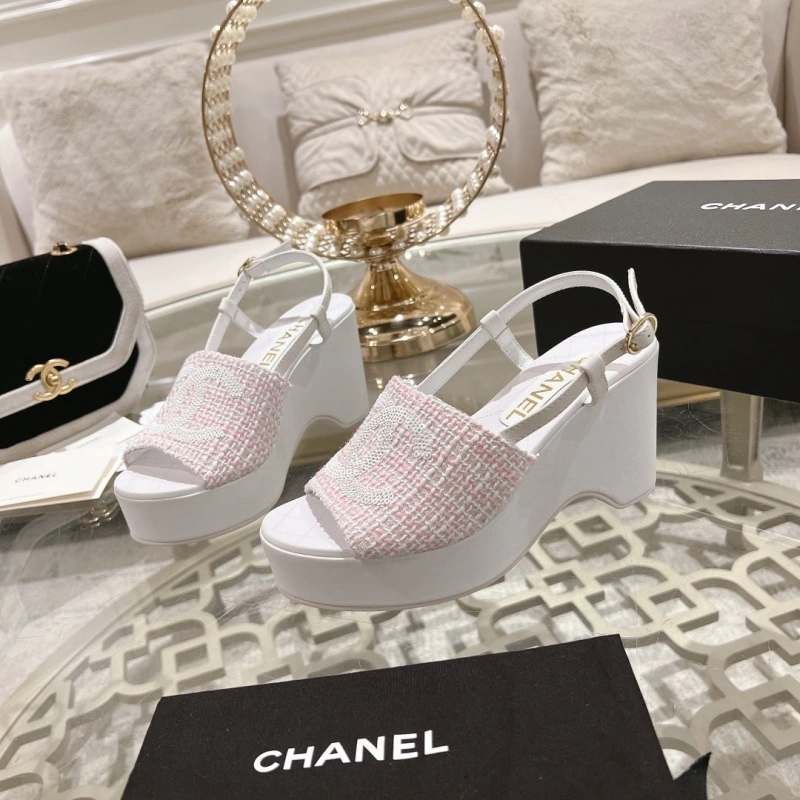 Versatile Chxnxl Sandals 130773