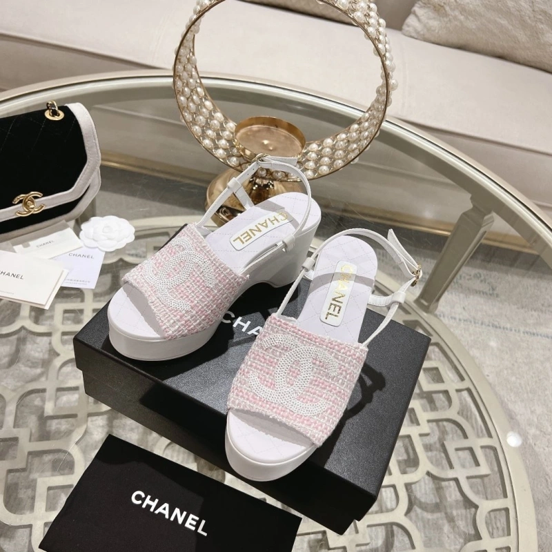Versatile Chxnxl Sandals 130773
